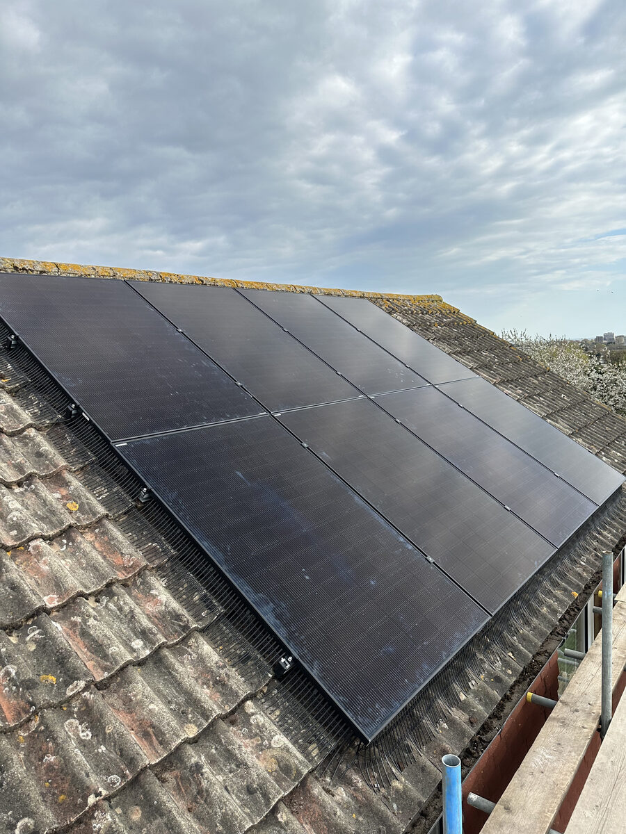 Solar panel installation in Drayton, PO6 by Pinnacle Energy Group